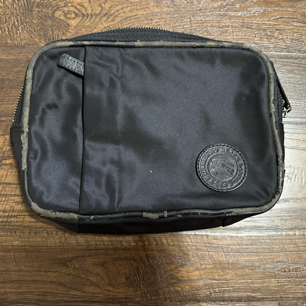 Burberry Black Label Cosmetic Pouch/ Toiletries Bag